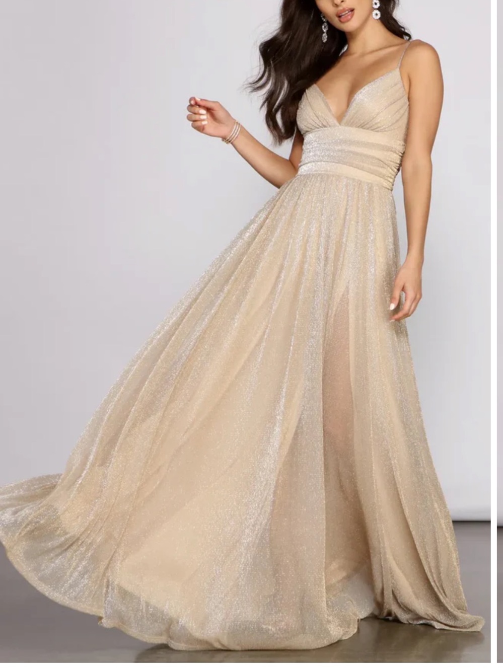 Windsor Gold Glitter/Shimmer Spaghetti-Strap Evening Gown Women's Medium